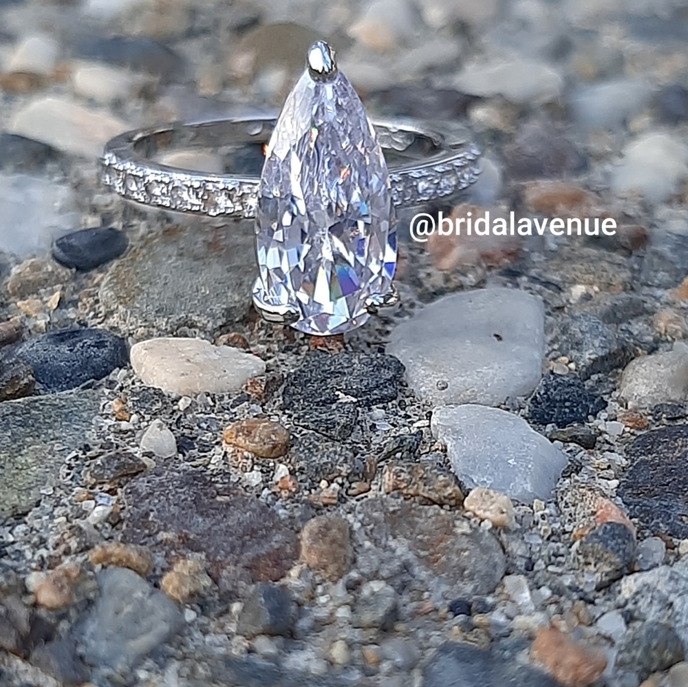 Silver Simulated Diamonds Teardrop Ring - Picture 6 of 8